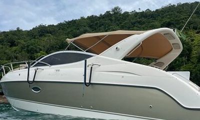 Explore a private yacht in Ubatuba